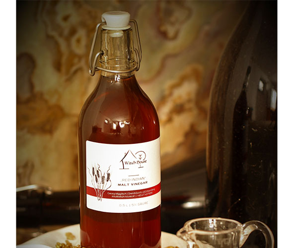 Produktfoto von dem Malt Vinegar "Red Indian" von Witch House