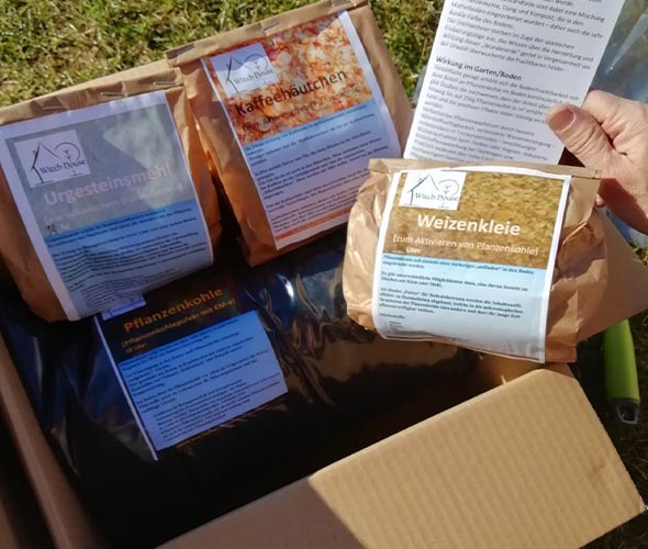 Foto von Inhalt des Terra Preta Basis-Sets von Witch House